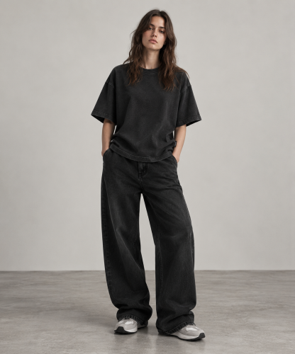 t-shirt-black-lookbook.png